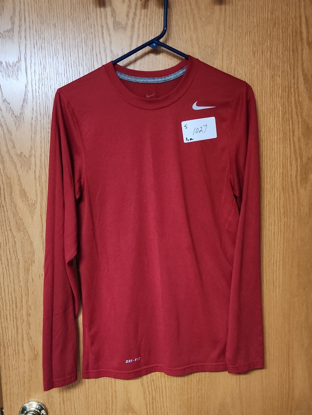 Nike Men’s Dri-FIT Long Sleeve Shirt - Red S number 1027